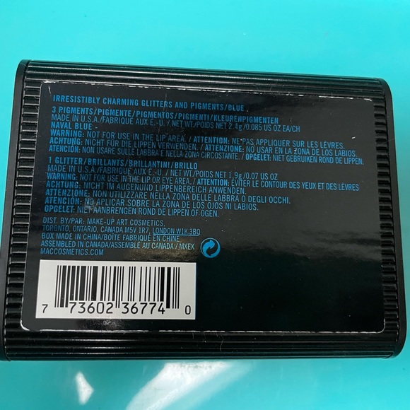 MAC Irresistibly Charming Pigments Set - Picture 3 of 4